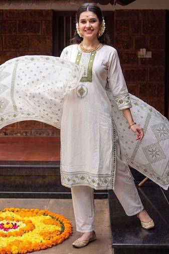 Women Ethnic Motifs Embroidered Regular Mirror Work Pure Cotton Kurta with Trousers & With Dupatta