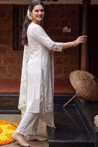 Women Ethnic Motifs Embroidered Regular Mirror Work Pure Cotton Kurta with Trousers & With Dupatta