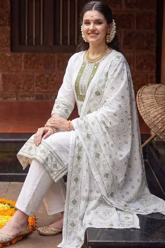 Women Ethnic Motifs Embroidered Regular Mirror Work Pure Cotton Kurta with Trousers & With Dupatta