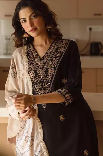 Women Ethnic Motifs Embroidered Regular Thread Work Kurta with Patiala & With Dupatta