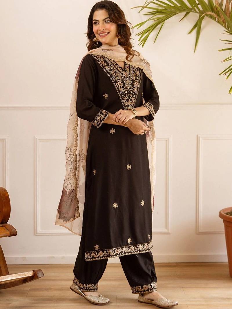Women Ethnic Motifs Embroidered Regular Thread Work Kurta with Patiala & With Dupatta