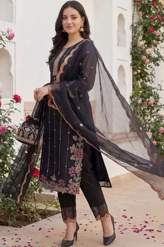 Women Floral Embroidered Regular Thread Work Kurta with Trousers & With Dupatta