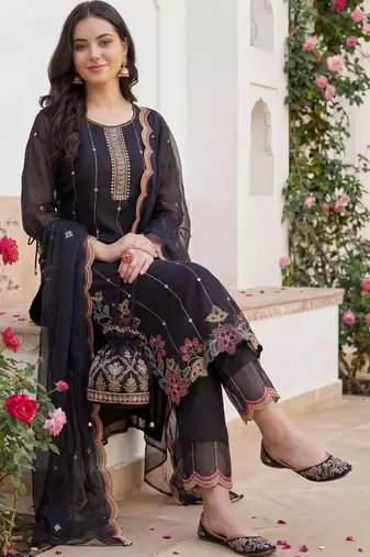Women Floral Embroidered Regular Thread Work Kurta with Trousers & With Dupatta