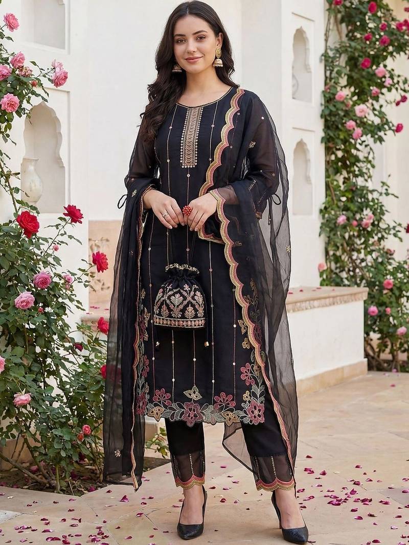 Women Floral Embroidered Regular Thread Work Kurta with Trousers & With Dupatta