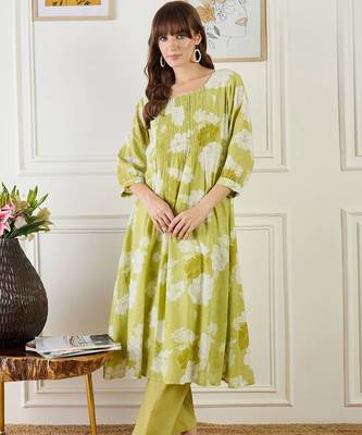 Women Floral Printed Empire Pure Cotton Kurta with Trousers 5