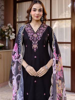 Women Ethnic Motifs Embroidered Regular Thread Work Kurta with Palazzos & With Dupatta 2