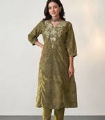 Women Ethnic Motifs Printed Regular Thread Work Kurta with Trousers