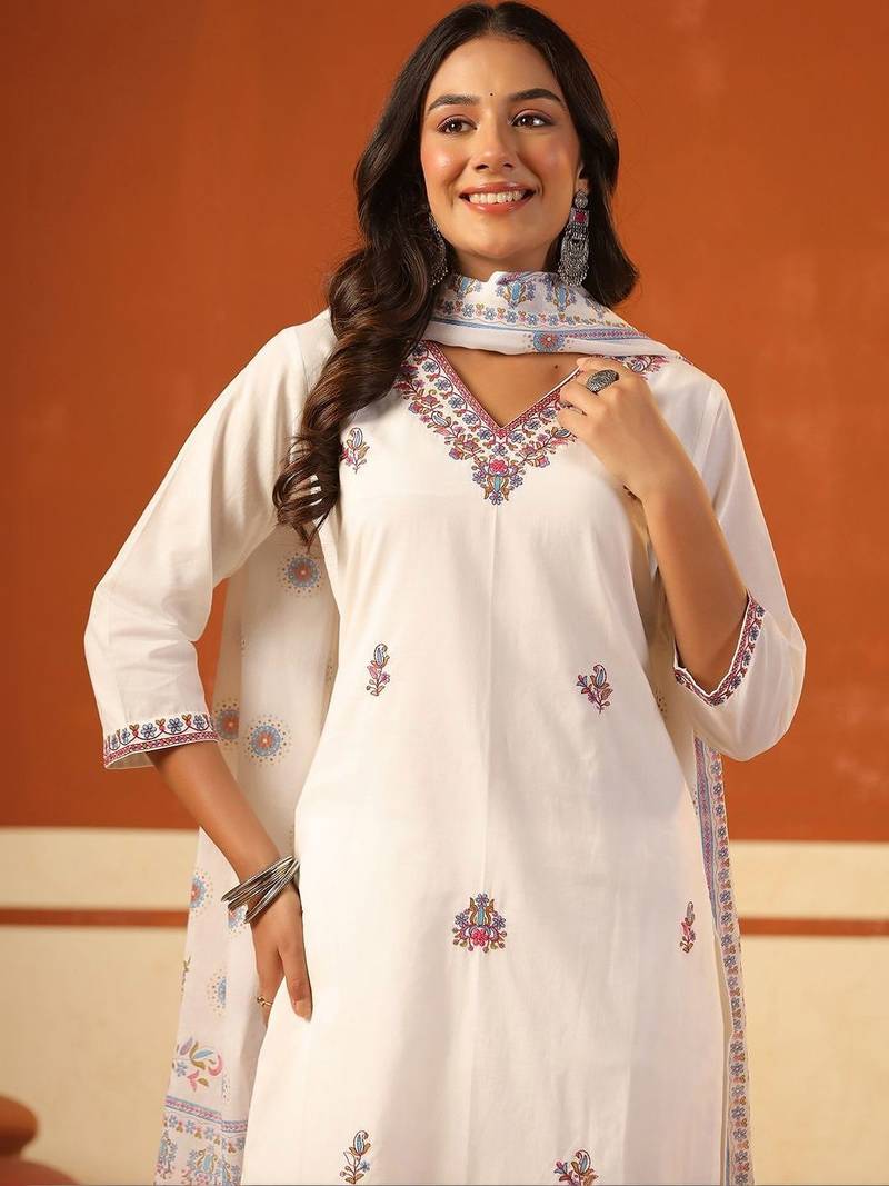 Women Ethnic Motifs Embroidered Regular Thread Work Pure Cotton Kurta with Trousers & With Dupatta