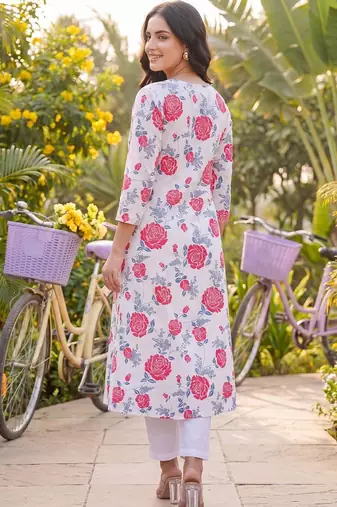 Women Floral Printed Regular Pure Cotton Kurta with Trousers