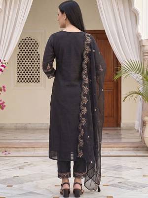 Women Ethnic Motifs Embroidered Regular Thread Work Kurta with Trousers & With Dupatta 4