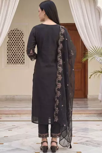 Women Ethnic Motifs Embroidered Regular Thread Work Kurta with Trousers & With Dupatta