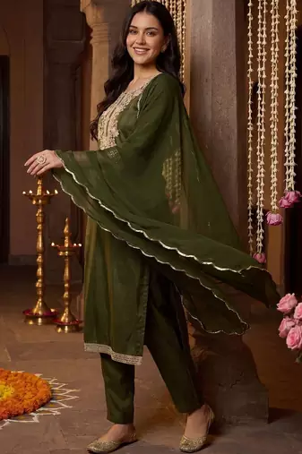 Women Ethnic Motifs Embroidered Regular Sequinned Kurta with Trousers & With Dupatta