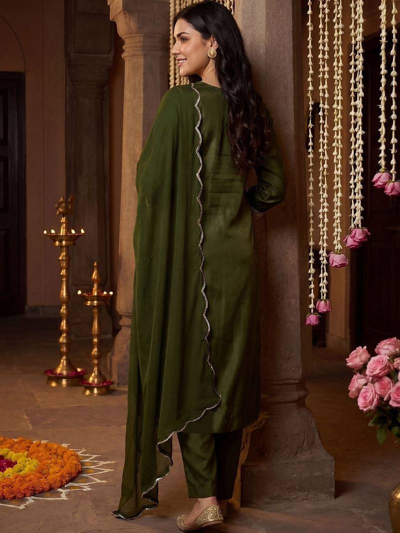 Women Ethnic Motifs Embroidered Regular Sequinned Kurta with Trousers & With Dupatta