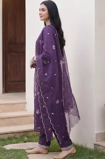 Women Ethnic Motifs Embroidered Regular Thread Work Kurta with Trousers & With Dupatta