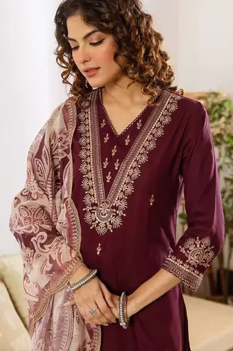 Women Ethnic Motifs Embroidered Regular Kurta with Patiala & With Dupatta