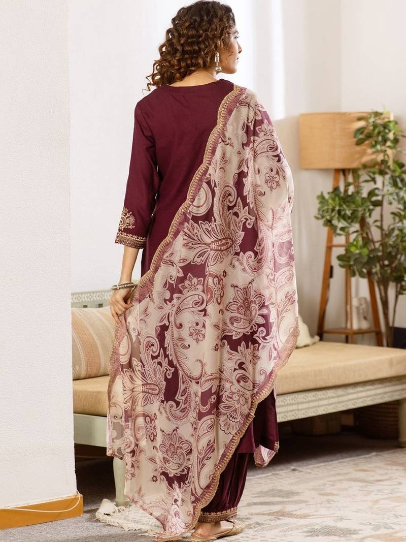 Women Ethnic Motifs Embroidered Regular Kurta with Patiala & With Dupatta