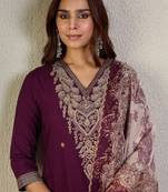 Women Ethnic Motifs Embroidered Regular Thread Work Kurta with Trousers & With Dupatta