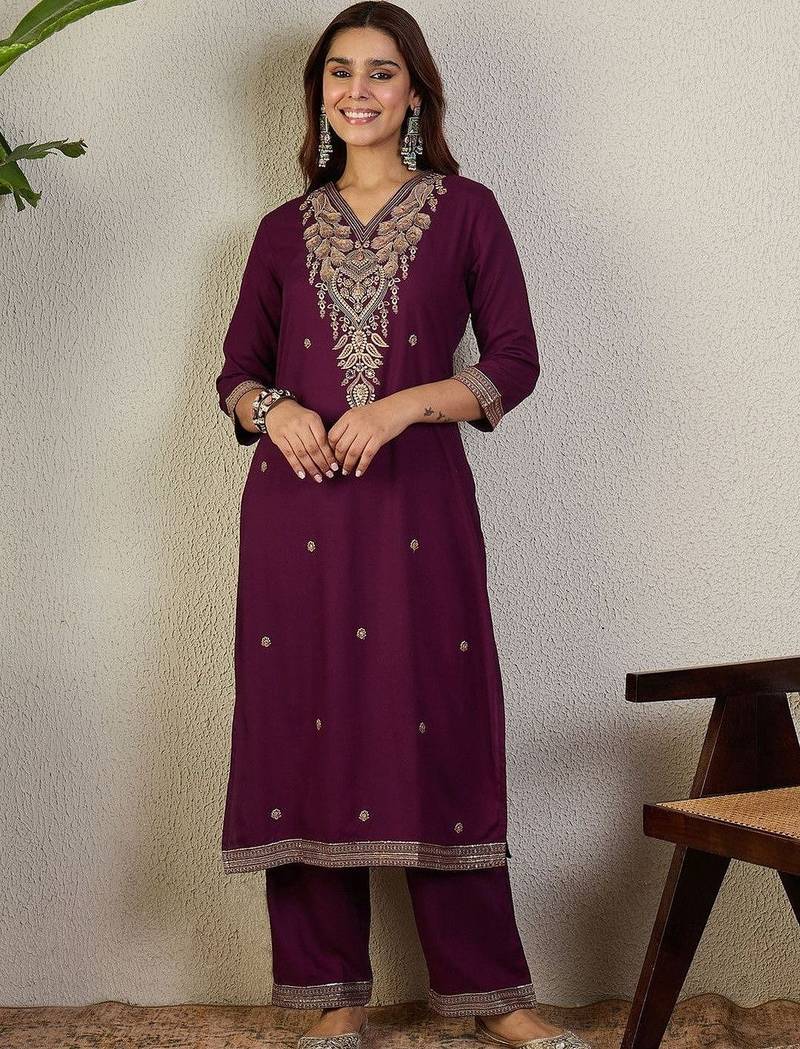 Women Ethnic Motifs Embroidered Regular Thread Work Kurta with Trousers & With Dupatta