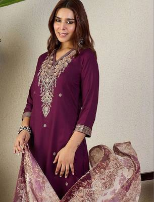 Women Ethnic Motifs Embroidered Regular Thread Work Kurta with Trousers & With Dupatta 5