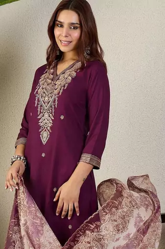 Women Ethnic Motifs Embroidered Regular Thread Work Kurta with Trousers & With Dupatta