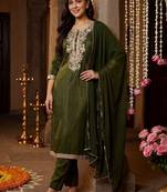 Women Ethnic Motifs Embroidered Regular Kurta with Trousers & With Dupatta