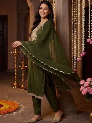 Women Ethnic Motifs Embroidered Regular Kurta with Trousers & With Dupatta 4
