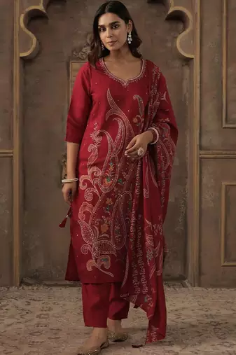 Women Paisley Printed Regular Sequinned Kurta with Trousers & With Dupatta