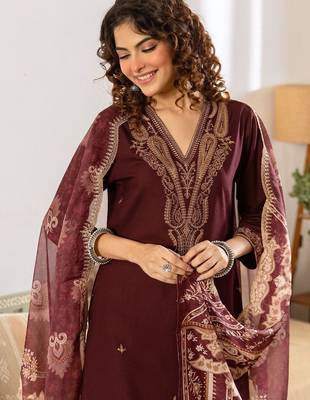 Women Ethnic Motifs Embroidered Regular Thread Work Kurta with Palazzos & With Dupatta 2