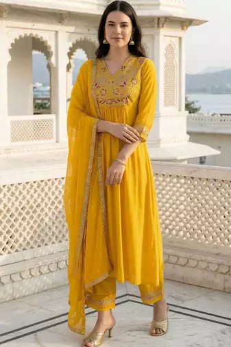 Women Floral Embroidered Pleated Liva Kurta with Palazzos & With Dupatta