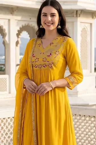 Women Floral Embroidered Pleated Liva Kurta with Palazzos & With Dupatta