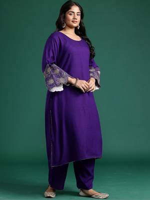 Women Floral Embroidered Regular Kurta with Palazzos 2
