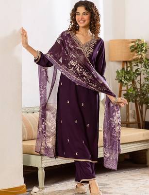 Women Ethnic Motifs Embroidered Regular Thread Work Kurta with Trousers & With Dupatta 1
