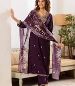 Women Ethnic Motifs Embroidered Regular Thread Work Kurta with Trousers & With Dupatta