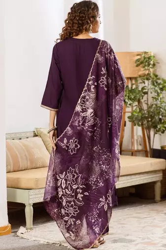 Women Ethnic Motifs Embroidered Regular Thread Work Kurta with Trousers & With Dupatta