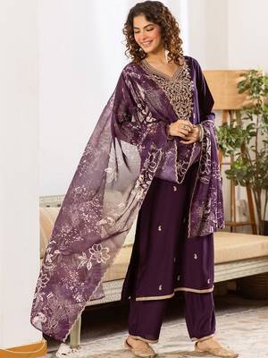 Women Ethnic Motifs Embroidered Regular Thread Work Kurta with Trousers & With Dupatta 6