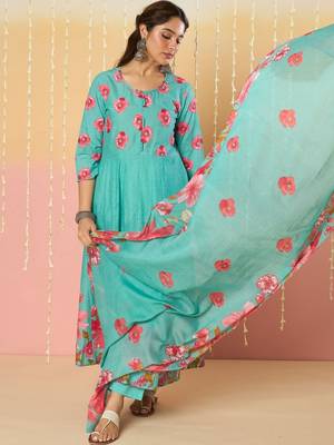 Women Floral Printed Regular Pure Cotton Kurta with Trousers & With Dupatta 2