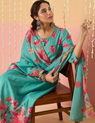 Women Floral Printed Regular Pure Cotton Kurta with Trousers & With Dupatta 3