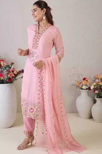 Women Floral Embroidered Regular Thread Work Kurta with Trousers & With Dupatta