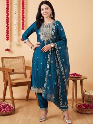Women Ethnic Motifs Embroidered Regular Thread Work Kurta with Trousers & With Dupatta 1