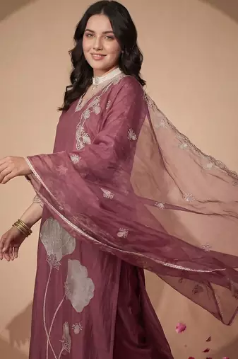 Women Floral Embroidered Regular Thread Work Kurta with Trousers & With Dupatta