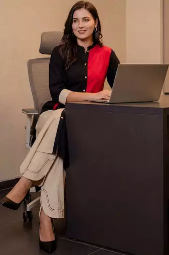 Women Regular Thread Work Pure Cotton Kurta with Trousers