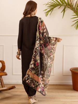 Black Embroidered Straight Kurta Trousers Dupatta Set 5