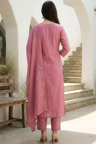 Women Ethnic Motifs Embroidered Regular Thread Work Kurta with Trousers & With Dupatta