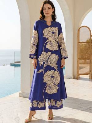 Women Floral Printed Regular Kurta with Palazzos 5