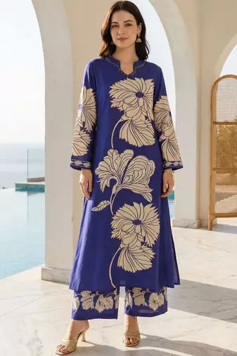 Women Floral Printed Regular Kurta with Palazzos