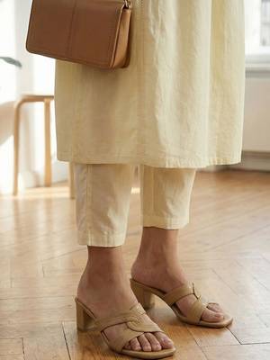 Women Floral Embroidered Panelled Thread Work Pure Cotton Kurta with Trousers & With Dupatta 7
