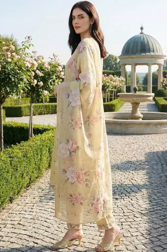 Women Floral Printed Regular Linen Kurta with Trousers & With Dupatta