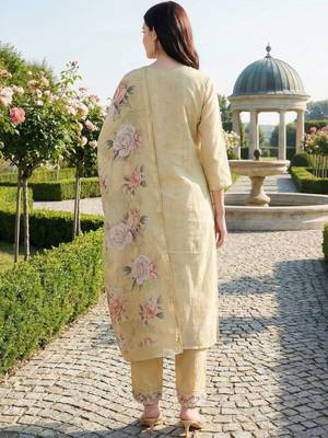 Women Floral Printed Regular Linen Kurta with Trousers & With Dupatta 5