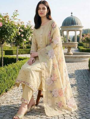Women Floral Printed Regular Linen Kurta with Trousers & With Dupatta 6