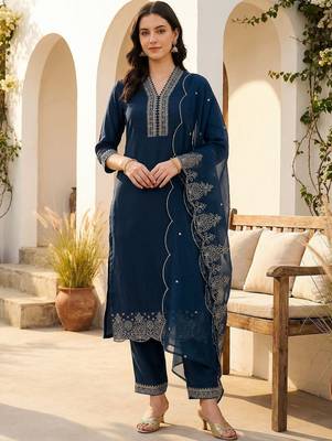 Women Ethnic Motifs Embroidered Regular Thread Work Kurta with Trousers & With Dupatta 2
